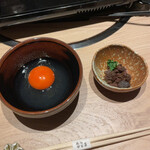 近江牛専門店 近江かど萬 - 濃い卵。大分県の農家で大切に育てられた卵。赤みのある大きな黄身が特徴。卵の追加は有料です。