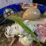 塩そば専門店 桑ばら - 焼き目光とスルメイカの塩中華そば