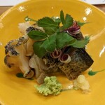 割烹 市川 - お造りはつぶ貝と秋刀魚