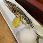 居酒屋西尾 - 秋刀魚塩焼き