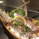 居食処 魚楽 - ☆鯵の活け造り