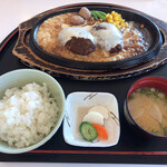 くまもと中央カントリークラブ - 国産牛チーズハンバーグ