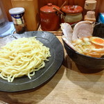つけ麺屋 やすべえ 池袋店 - 