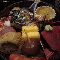 赤坂あじさい - ”小箱弁当”ＵＰ