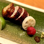 日本料理 たかむら - ❻比内地鶏(秋田)首皮包み焼き