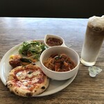 LA PIZZERIA - 料理