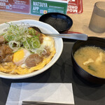 松屋 - 親子丼＆味噌汁