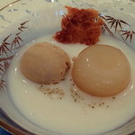 トゥ・ラ・ジョア - 新たまねぎのポトフをプロセッサーにかけて裏ごししてパコジェッターにかけて凍らせて・・・えっと～それからあ。。。