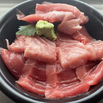 保田鮮魚店 - 料理写真:マグロ丼 3,024円（時価）