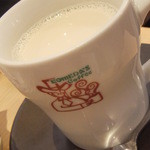 Komeda Kohi Ten - たっぷりミルクコーヒー（５２０円）