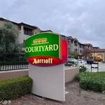 COURTYARD Long Bar & BISTRO - 