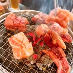 炭火焼肉 牛道 - 