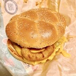 マクドナルド - ワイルドビーフバーガーオニオンリング＆チーズ