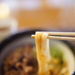 ふくすけ - 手打ちに比べて細め