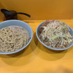 ラーメン二郎 - つけ麺熱盛り1000円ニンニク少なめ野菜