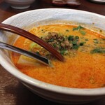 北京飯店 川越新宿店 - 濃厚な香りと味が美味しい、担々麺。
