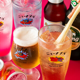 アジアのビールや紹興酒など幅広いドリンクラインナップが自慢