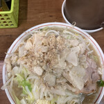 ラーメン二郎 - ラーメン　カラメ以外全マシ