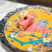 鮨 やまけん 銀座店 - 和牛サーロインの肉寿司