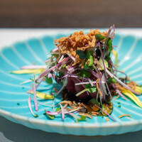 鮨 やまけん 銀座店 - 戻り鰹のサラダ仕立て