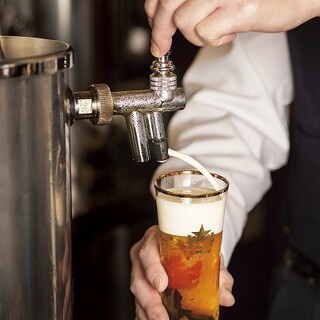銀座ライオンのビールは注ぎ方で味わいが変わります。
