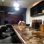 175°DENO Tantanmen Hon Ten - 店内カウンター