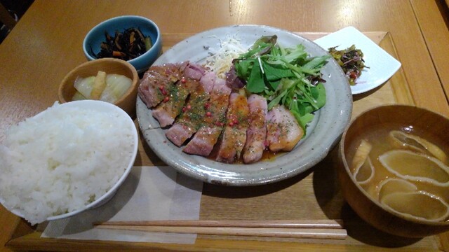 幸運到来（こううんとうらい） Teishoku Cafe Rahan - Morishita/Cafeteria | Tabelog