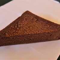 和牛熟成牛とシチリアワイン せいとう 本店 - 黒パン