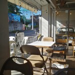 Lily cafe ～リリーカフェ - 店内から
