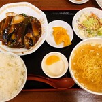 中華街 - なす味噌定食＋ミニラーメンセット（ご飯大盛り無料）