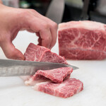 立食焼肉 一穂 - 