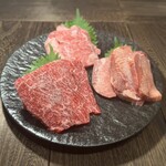 Yakiniku Horumon Sakaba Toroniku - 