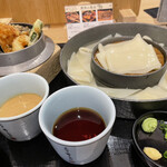 五代目 花山うどん 日本橋店 - 