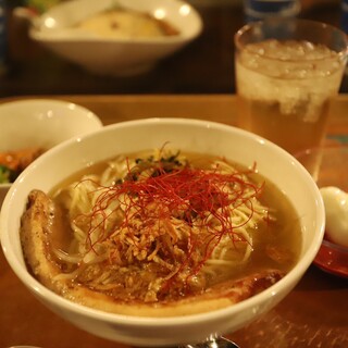 ヴォルケイニア・レストラン_0