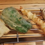 天ぷら膳と旨いもん ほ  - 左から　ささみ　ピーマン　海老　椎茸