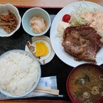 Yorimichi - 生姜焼き定食。