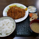 Hodumi Tonkatsu Ten - ロースカツ定食（大）