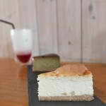 カフェ ミッケ ドルチェ アモ - 白桃のチーズケーキ