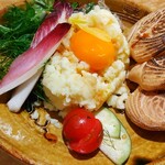 対馬のどぐろとイカ活き造り 博多 魚蔵 - 濃厚卵黄とポテトサラダ最中