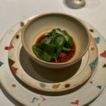 星のや沖縄 ダイニング - アカマチのヴァポーレ クスクスとスパイスを効かせたスープ：太白胡麻油がほんのり香ります。アカマチはこれまでも何度か食べたことがありますが、身が引き締まっていて刺身だけでなく煮ても美味しいんですね。