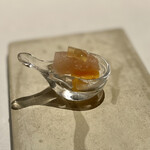 星のや沖縄 ダイニング - マグロのプロシュートとフルーツパパイヤ