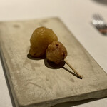 星のや沖縄 ダイニング - 紅芋とカリフラワーのフリット ピパーチの香り