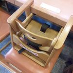かっぱ寿司 - チビ用椅子アリ
