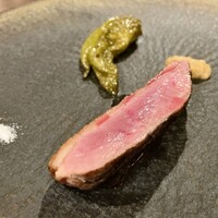 カエンネ - 飯綱高原の合鴨の薪焼き 発酵させた野菜の南蛮漬け 味噌と玉ねぎのソース