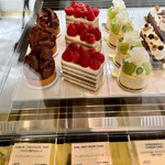 LESS by Gabriele Riva & Kanako Sakakura - 