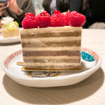 LESS by Gabriele Riva & Kanako Sakakura - 