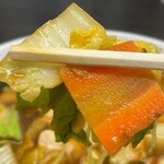 中華そば 大笑 - 野菜リフト