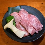Sumibi Yakiniku Go - 和牛カルビ　980円
      王道のカルビ！！