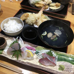 真と響未 - 刺身天ぷら御膳