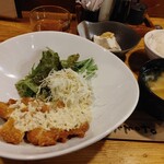 おいしいモツ鍋と博多の鮮魚 湊庵 - チキン南蛮　850円